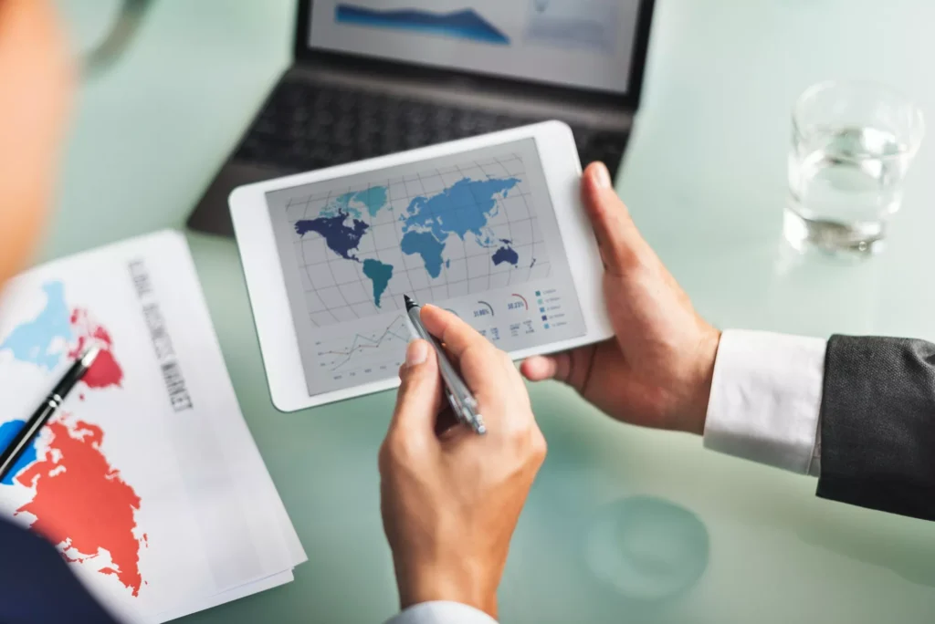 Incoterms Explained: EXW vs FOB vs CIF vs DDP (Who Pays and Who’s Liable?)